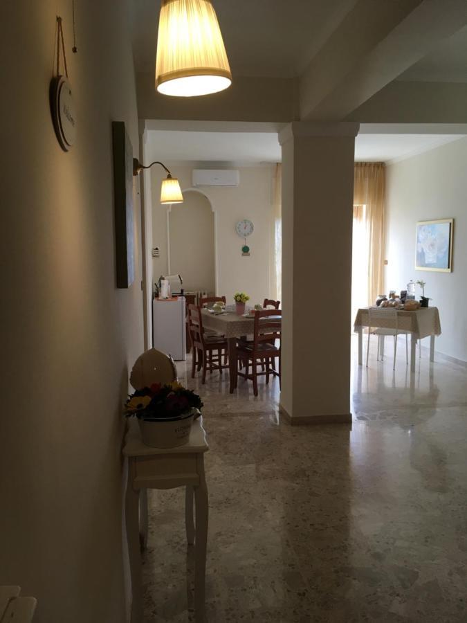 B&B Al Campanile Taranto Ngoại thất bức ảnh